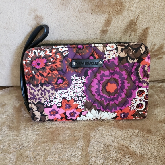 Vera Bradley Handbags - Vera Bradley Rosewood Zip Around Wristlet